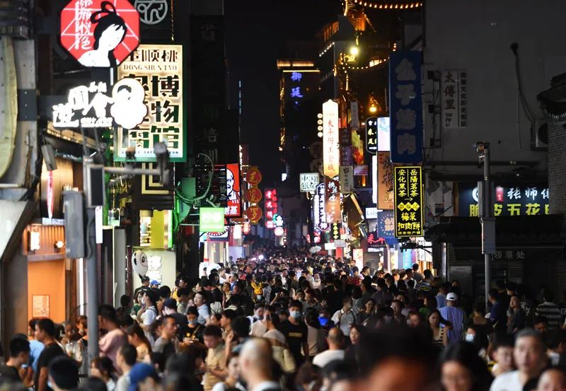 夜游經(jīng)濟(jì)這把火，靠什么點(diǎn)燃？