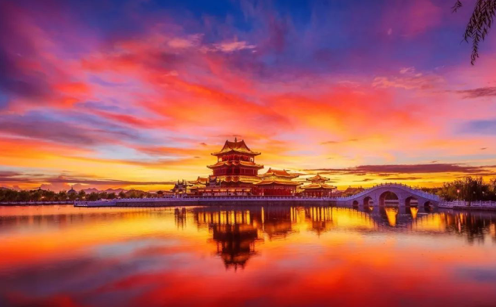 文旅融合新時(shí)代，沉浸式文旅發(fā)展的趨勢(shì)及未來(lái)新思考