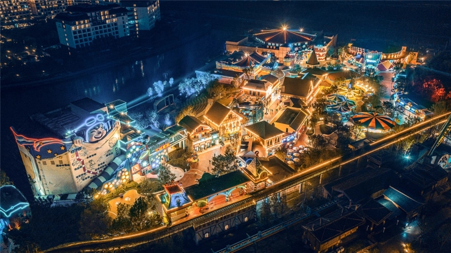 消費(fèi)降級(jí)帶來(lái)市場(chǎng)擴(kuò)容，文旅開(kāi)年走勢(shì)“滾燙”