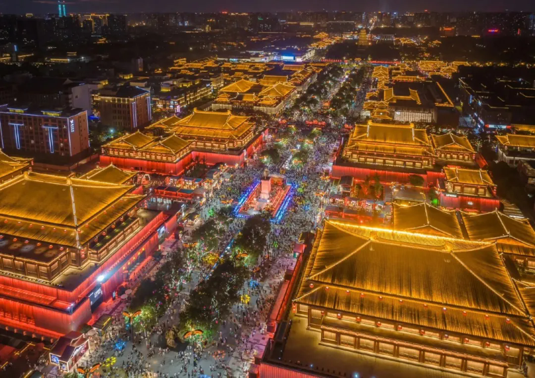 爆火的大唐不夜城和艱難的曲江文旅，告訴了我們什么？