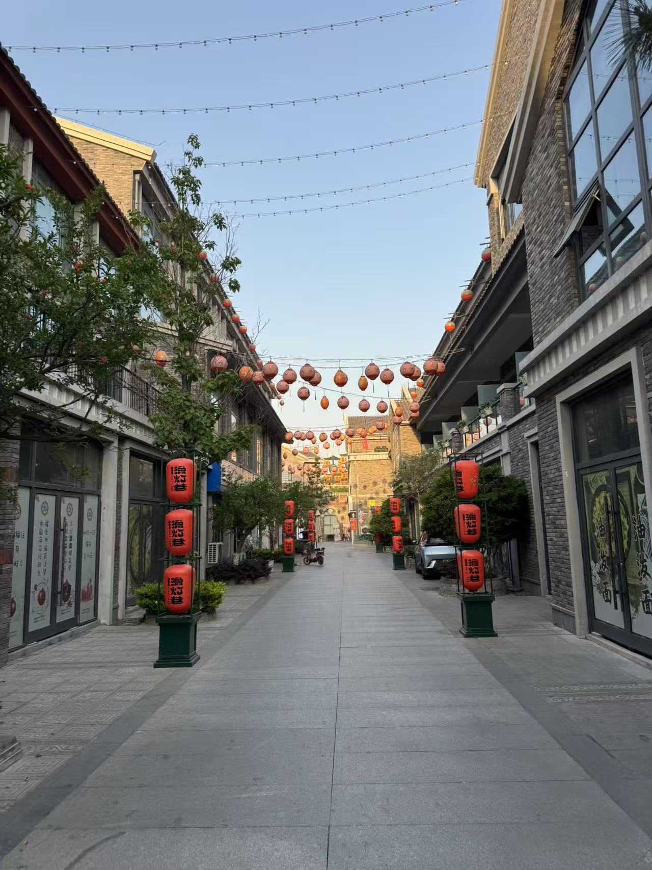 周邊商業(yè)同質(zhì)化嚴(yán)重，商業(yè)街如何突出重圍？