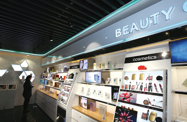 體驗為王，電商賠本搶開實體店