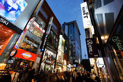 韓媒報道韓百貨店銷售額 中國人消費占比近兩成