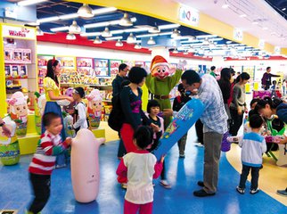 兒童業態逆市擴張 體驗館成百貨業客流“救星”