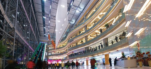 領頭企業業績轉暖 百貨業重拾升勢靠創新