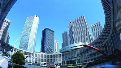 地產行業分化加?。捍笮头科螵毚?前20強將霸占一半市場
