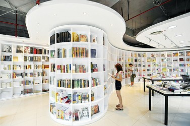 日媒：中國各地興起“概念書店” 多元文創產品受青睞