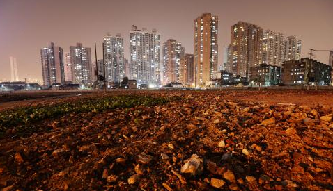 房企加速供貨、謹慎補倉 土地市場出現(xiàn)“翹尾”