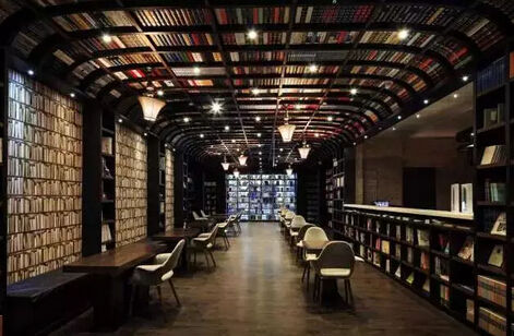 實體書店靠什么走出低迷？試水多元化服務