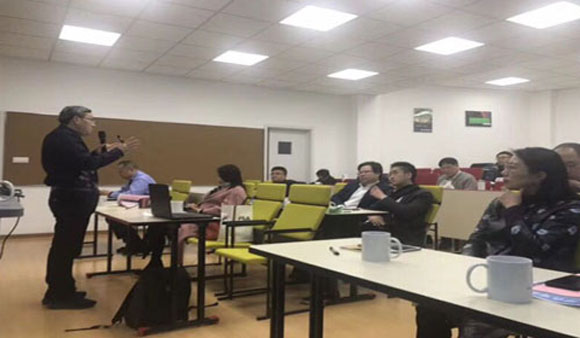 飆馬首席策劃師何其琛應邀出席同濟大學中國特色小鎮研討會
