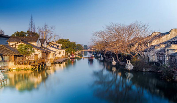 國內外文旅特色小鎮案例分析及啟示