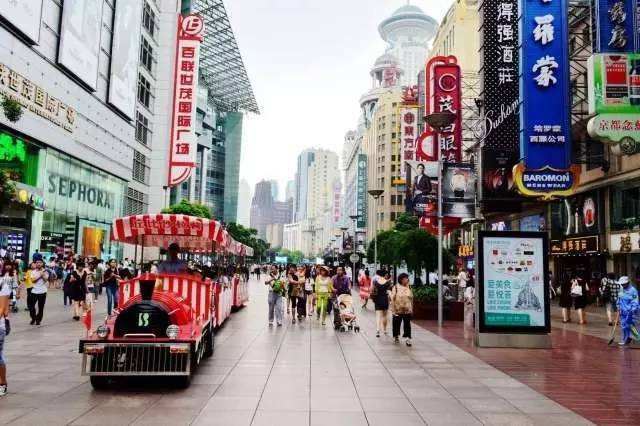 三年內(nèi)全國將培育30-50條示范步行街