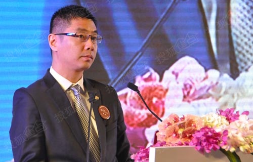 綠地控股集團有限公司執行副總裁 胡京