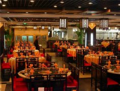 購物中心餐飲化難破同質(zhì)困局 經(jīng)營品類及產(chǎn)品創(chuàng)新少