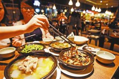餐飲業(yè)觸底反彈？2016年全國(guó)餐飲收入或超35000億