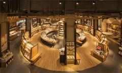 新型書店風(fēng)靡購物中心 業(yè)態(tài)顛覆傳統(tǒng)卻是戴鐐銬起舞