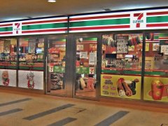 風口or深淵：謹慎進擊的7-11與踴躍又迷茫的追隨者