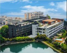 萬科創想公社：廢棄倉庫變身廣州最美創意園，還能輕松坐擁白云山最美的風景！