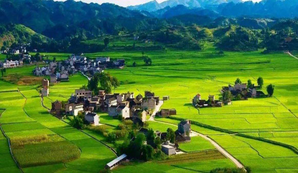 淺析旅游特色小鎮(zhèn)開發(fā)建設(shè)中PPP模式應(yīng)用