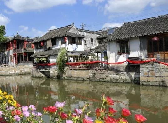 “特色小鎮”接連失敗，農村旅游開發如何做？