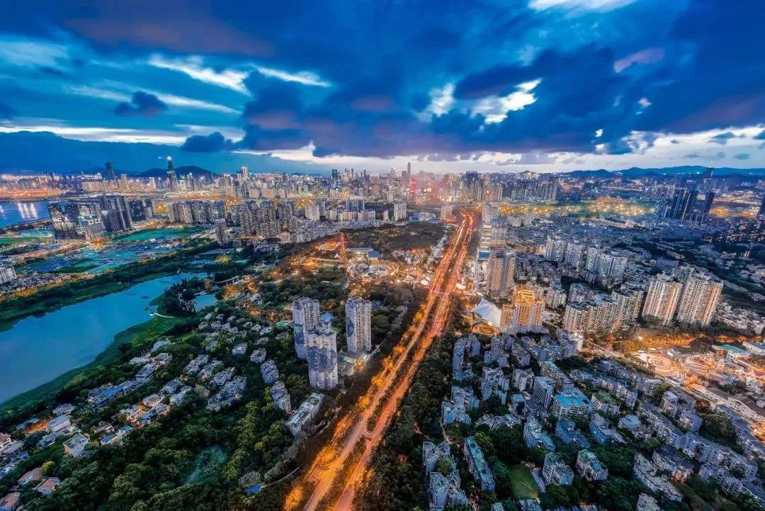 網絡賣房常態(tài)化，房地產在線經濟升溫
