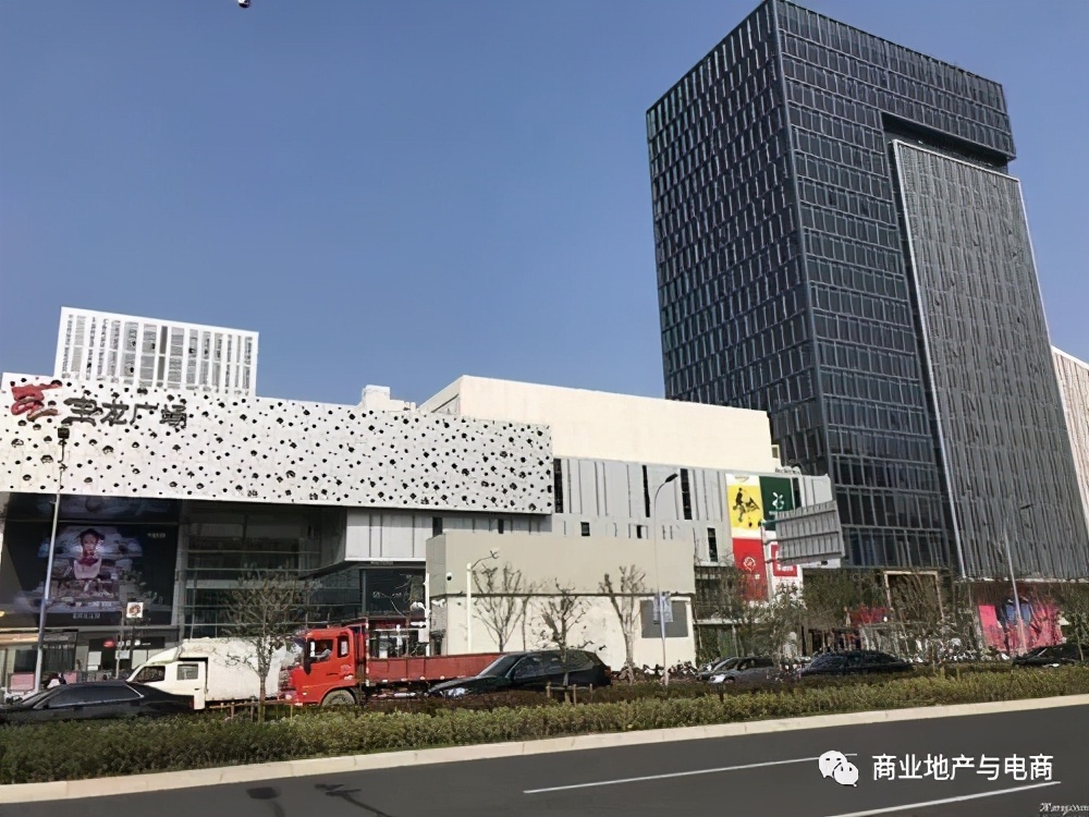 商管公司值多少錢？以寶龍商業首單并購為例