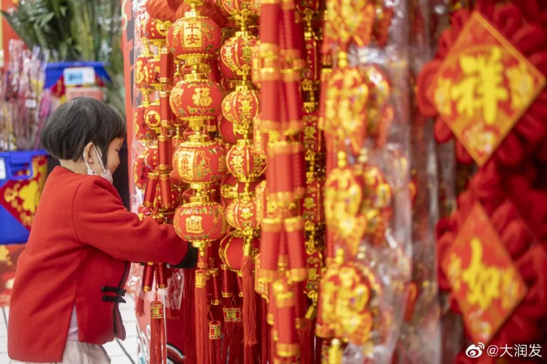 地方菜、年貨街、小時(shí)達(dá)…“就地過(guò)年”年貨套餐已就位