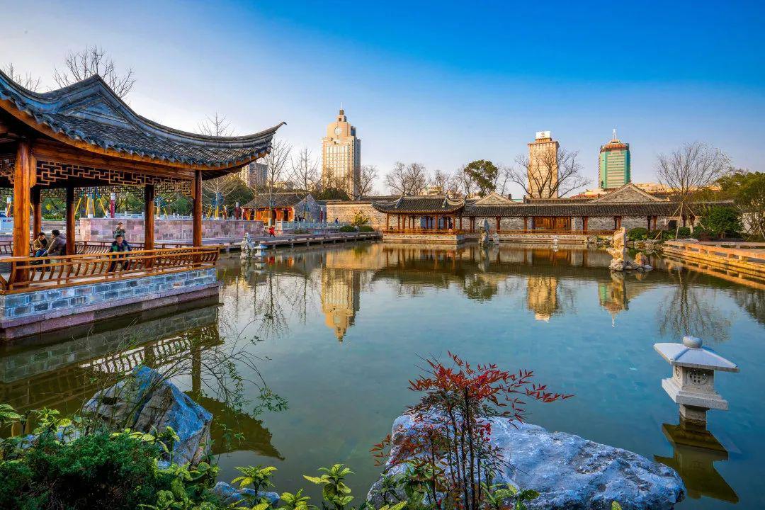 文旅市場的“沉浸式”，是皇帝的新裝還是待挖金礦？