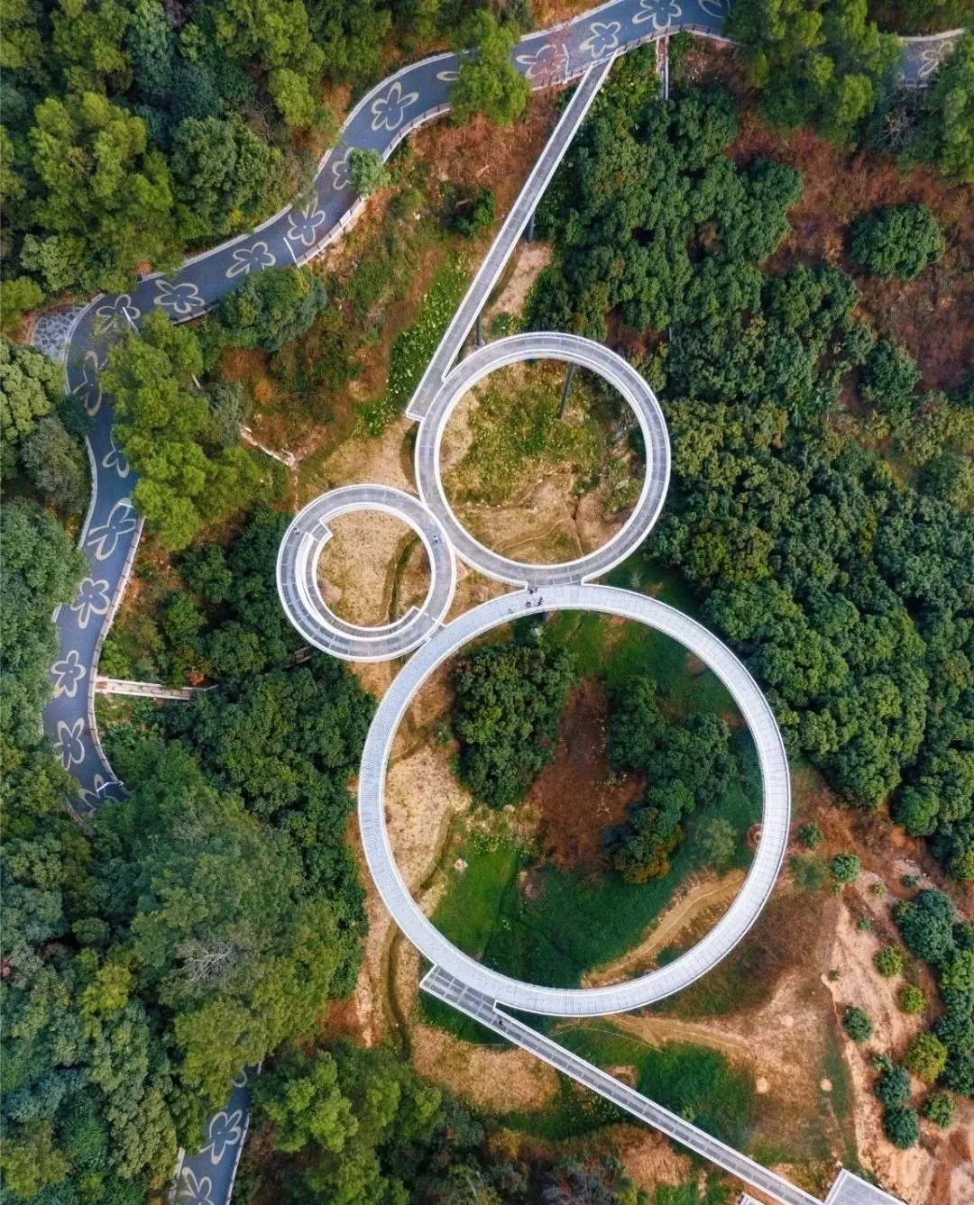 一個敢想一個敢建，盤點國內六大創意玻璃橋