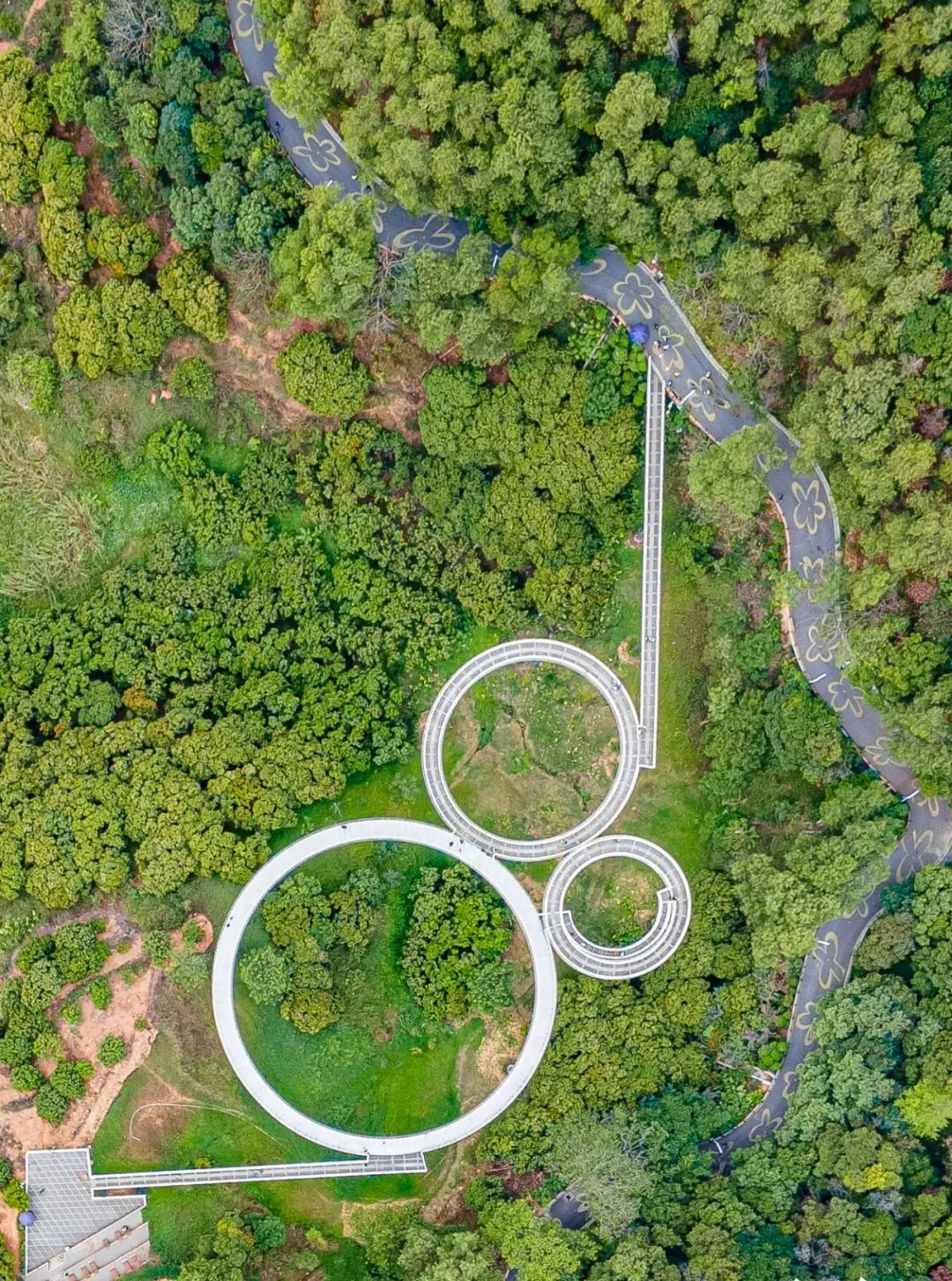 一個敢想一個敢建，盤點國內六大創意玻璃橋