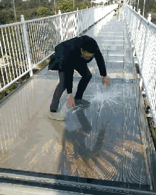 一個敢想一個敢建，盤點國內六大創意玻璃橋